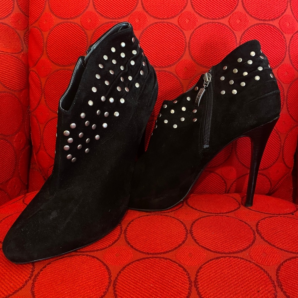 Guess heels